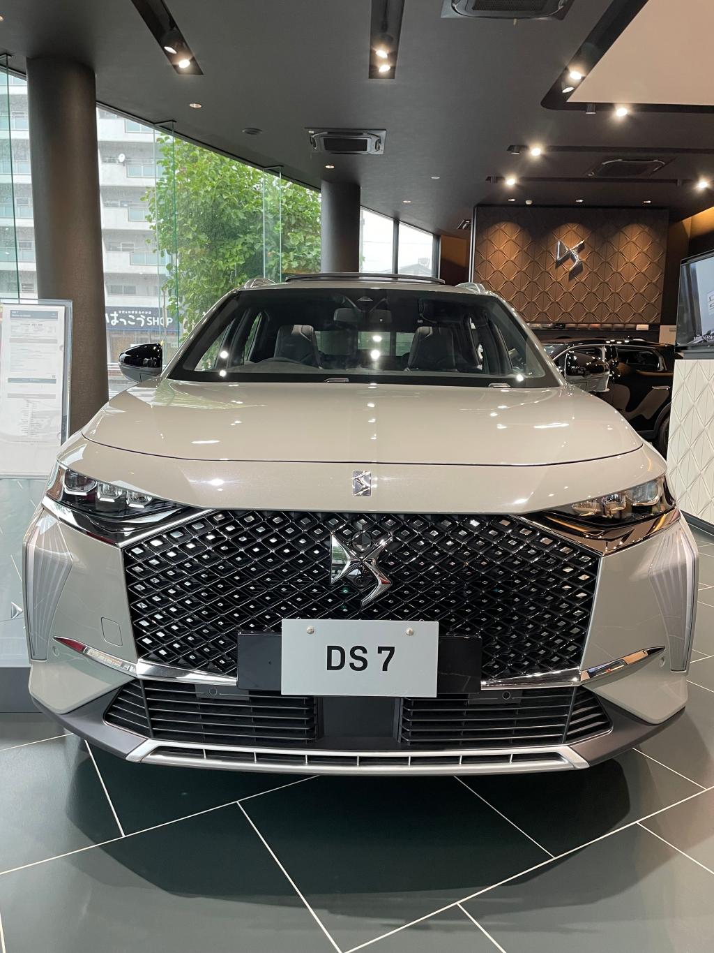 ～シックな魅力～DS7 RIVOLI E-TENSE