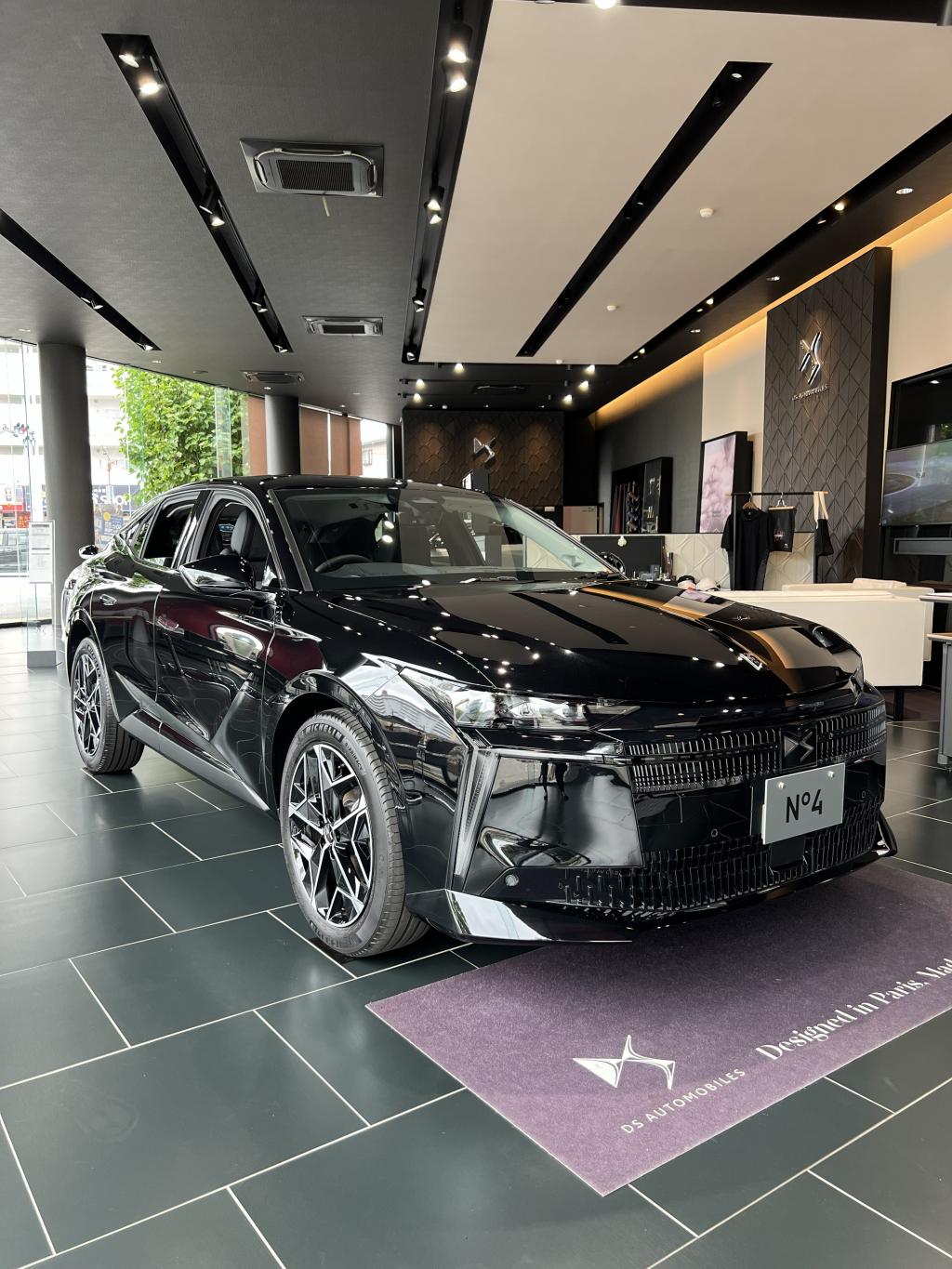 新しい展示車のご紹介です